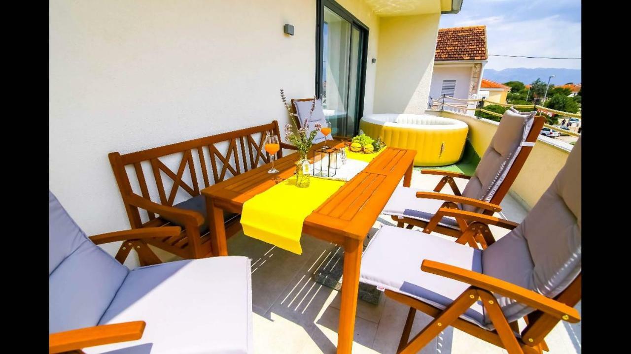 Holiday Home Velebit Nin Kültér fotó